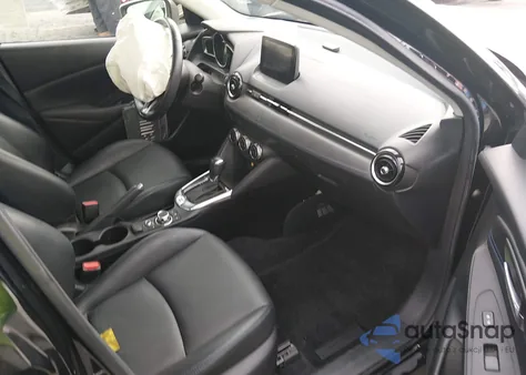 2020 Toyota Yaris Xle из США, поврежденный, VIN 3MYDLBJV0LY704810